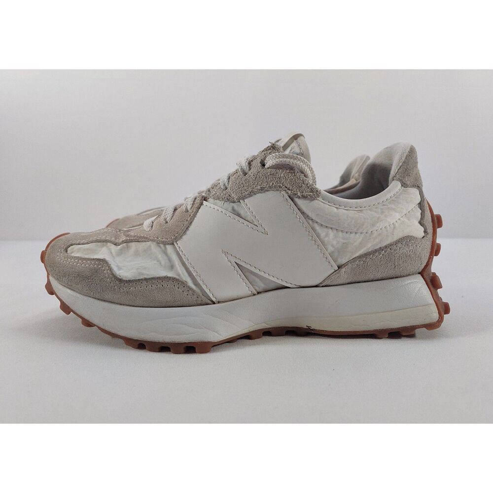 New Balance 327 WS327TD Beige Cream Gum Sole Womens 5.5 Retro Sneaker